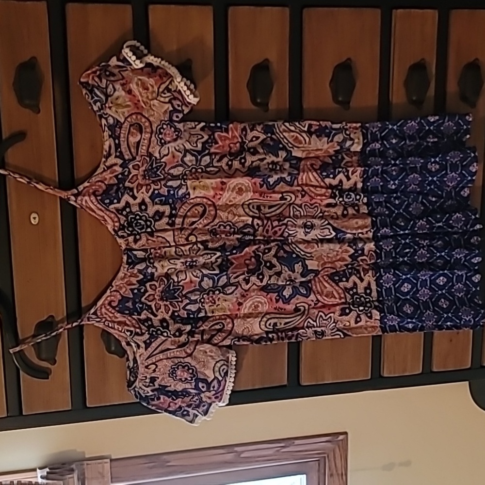EUC En Crėme size small dress/tunic